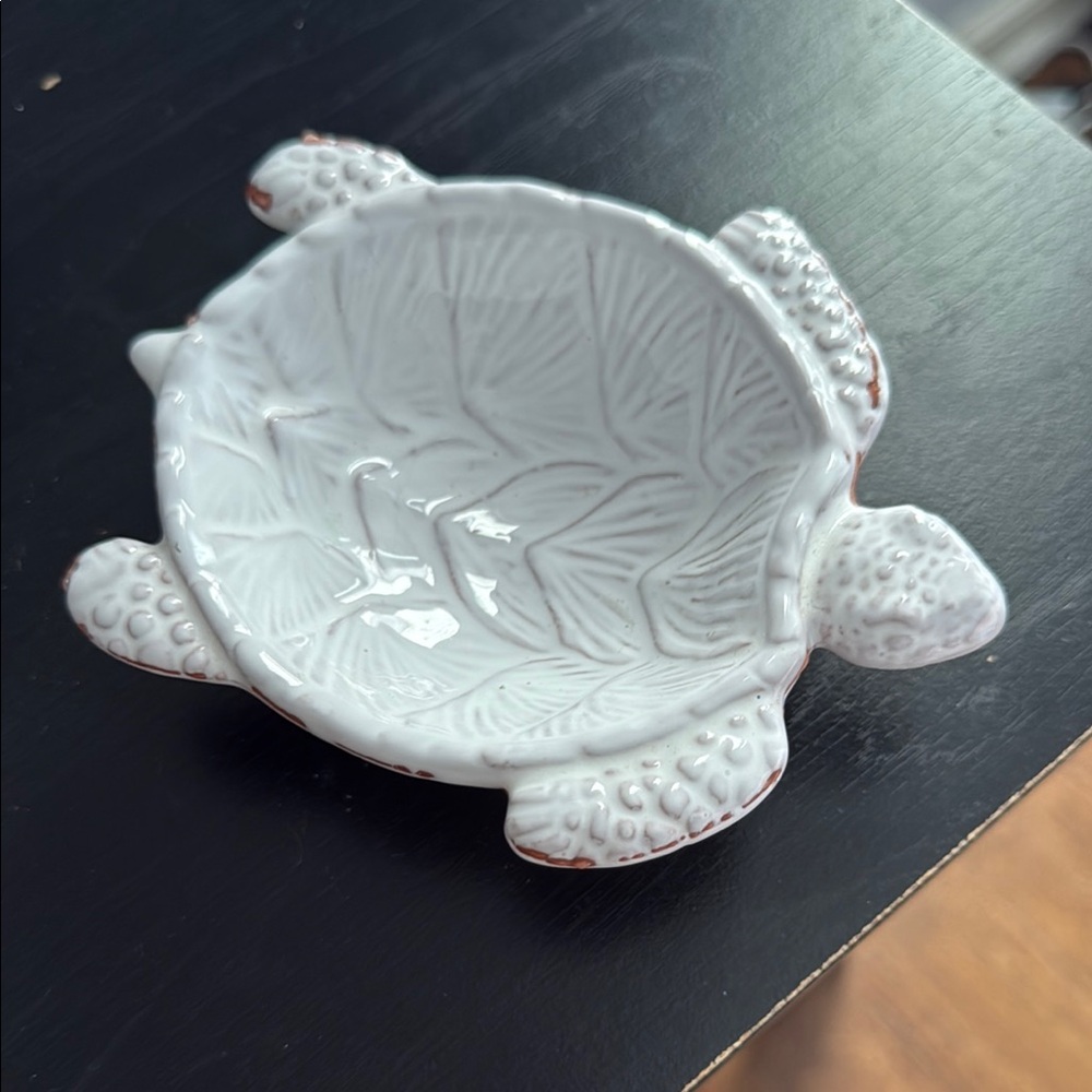 mudpie White Turtle-Shaped Ring Dish